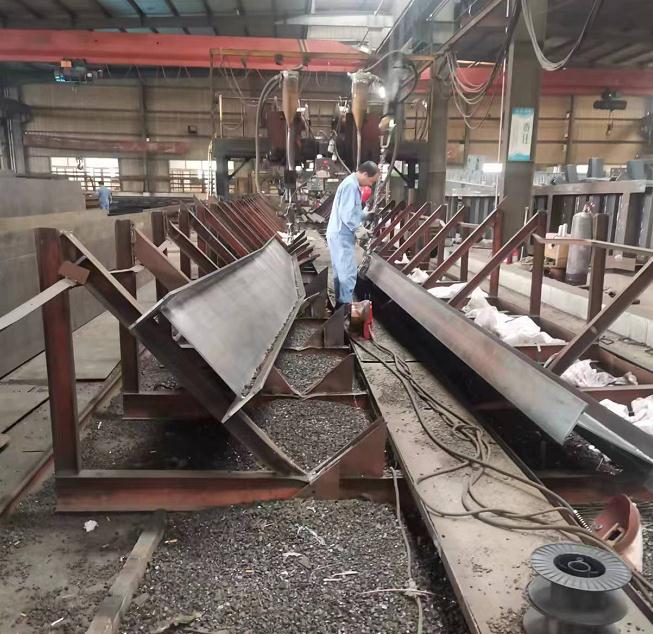 上海鋼結(jié)構(gòu)加工加固13585605056周先生 上海鋼結(jié)構(gòu)加工加固13585605056周先生