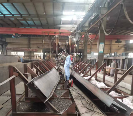 了解上海鋼結(jié)構(gòu)工程了13585605056周先生